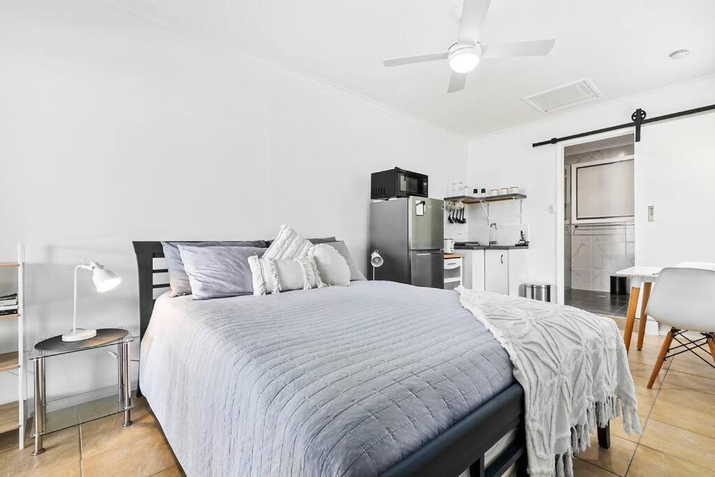 The Brick Batch - Holiday Unit! Bellara Extérieur photo