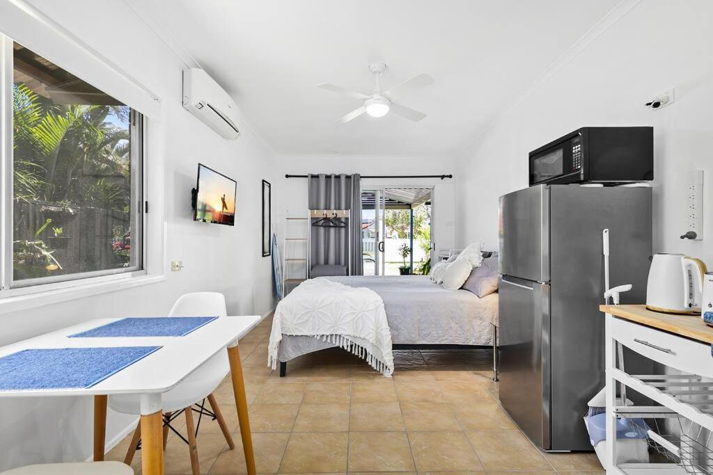 The Brick Batch - Holiday Unit! Bellara Extérieur photo